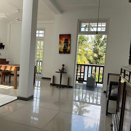 Albergue White House & Sea Food Restaurant Hikkaduwa Exterior foto