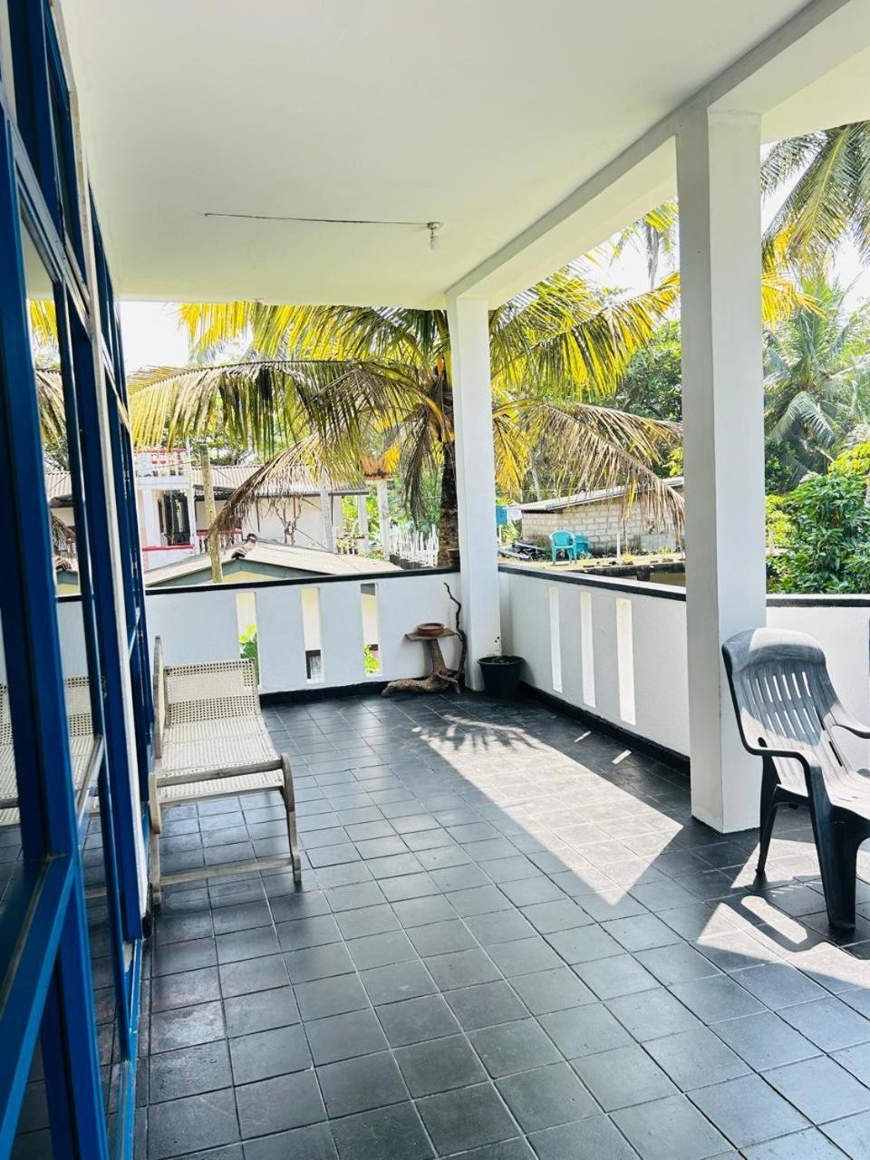 Albergue White House & Sea Food Restaurant Hikkaduwa Exterior foto