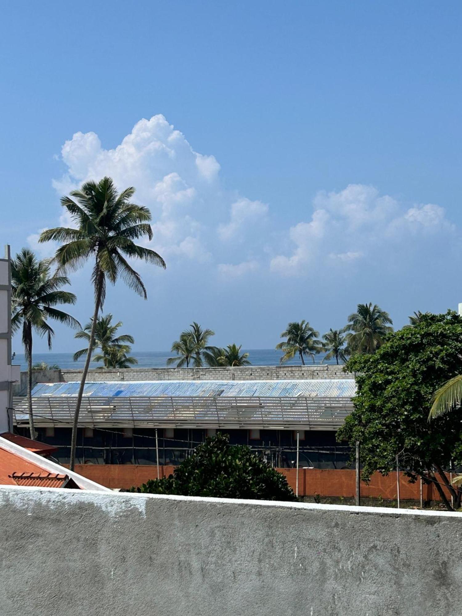 Albergue White House & Sea Food Restaurant Hikkaduwa Exterior foto