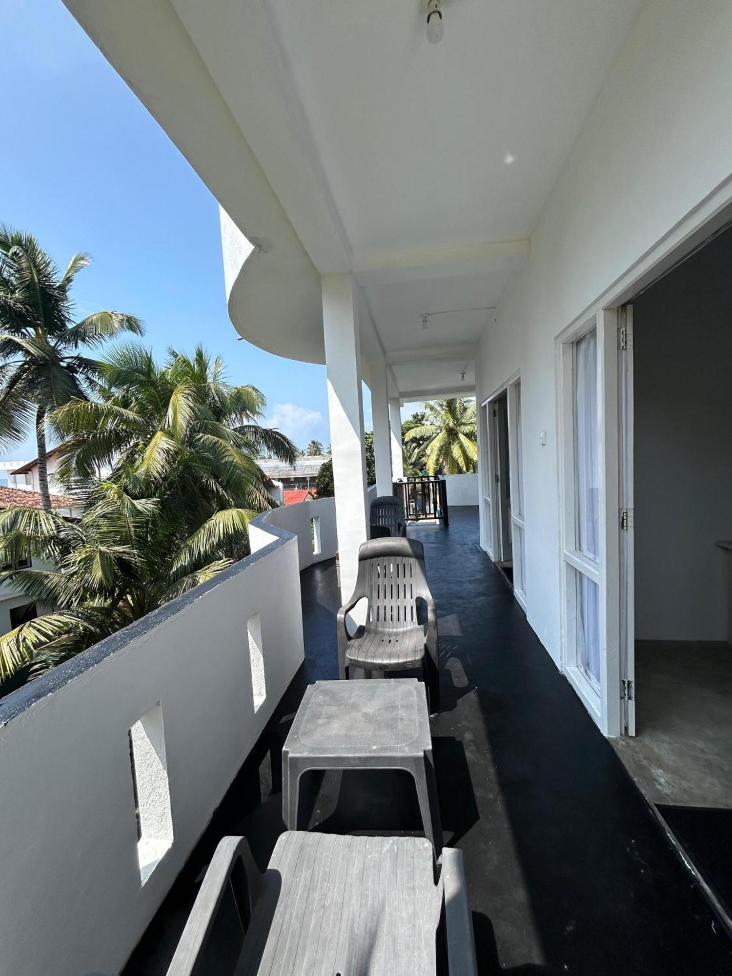 Albergue White House & Sea Food Restaurant Hikkaduwa Exterior foto